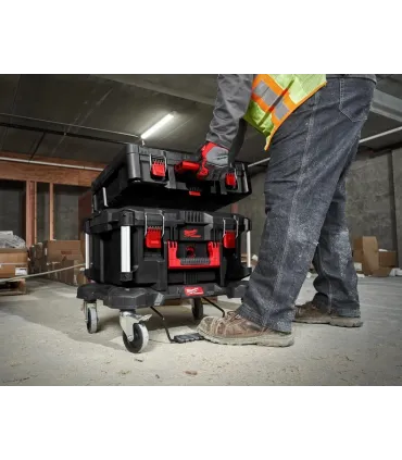 BASE MILWAUKEE PACKOUT CON RUEDAS Y PEDAL